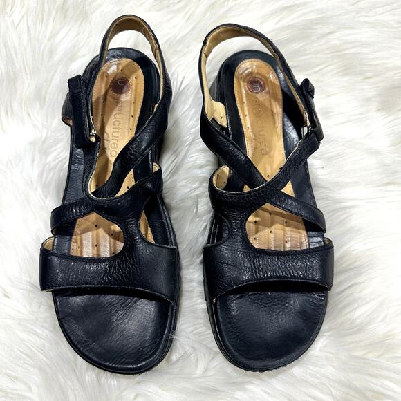 Clarks Unstructured Black Leather Sandals Sz 8.5 - Picture 1 of 9